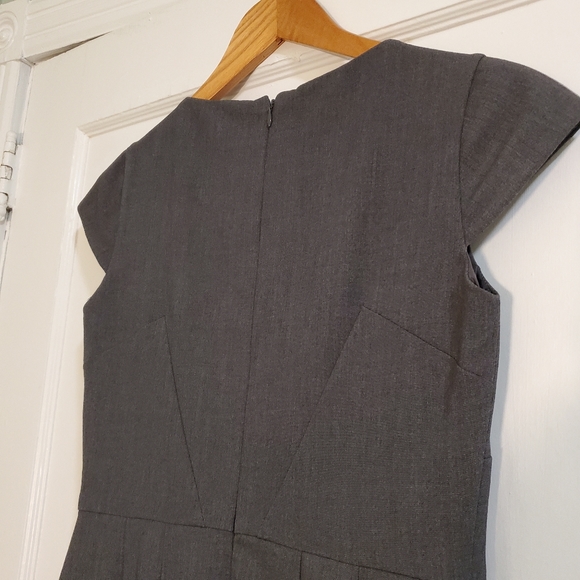 Calvin Klein grey cap sleeve shift dress sz 2 - Picture 4 of 7